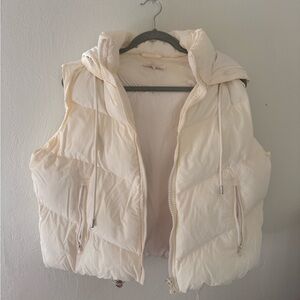 Olivaceous Cream Hooded Puffer Vest